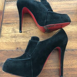 Christian Louboutin zip closed toe pumps in black